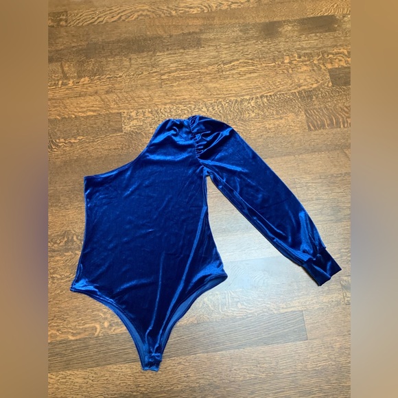 SHINESTAR One Shoulder Royal Blue Crushed Velvet Bodysuit Shirt Size Large - Picture 4 of 12
